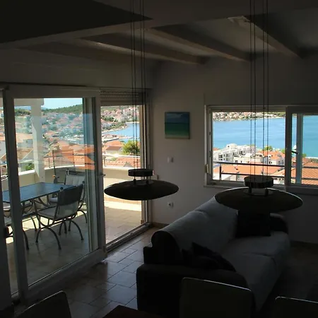 Penthouse Sunset Bay Apartment Trogir