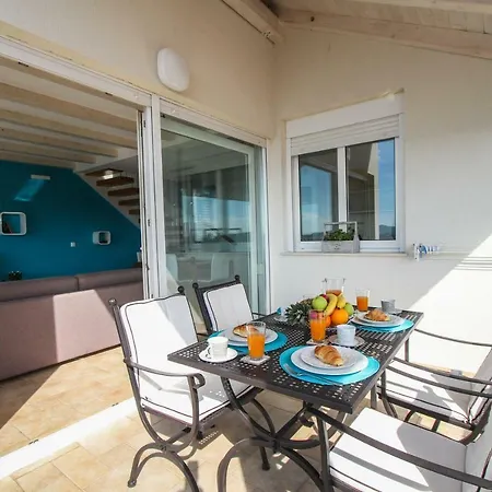 Penthouse Sunset Bay Apartament *